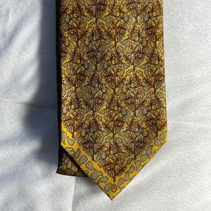 Arnys Paris Vintage Tie Gorgeous!!